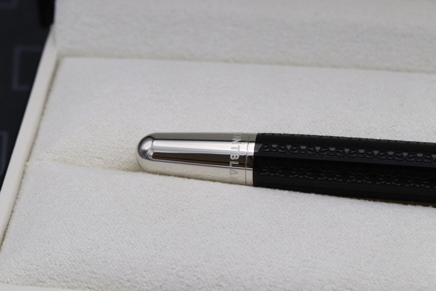 Montblanc Meisterstuck 163 Classique Doue Signum Rollerball Pen - UNUSED