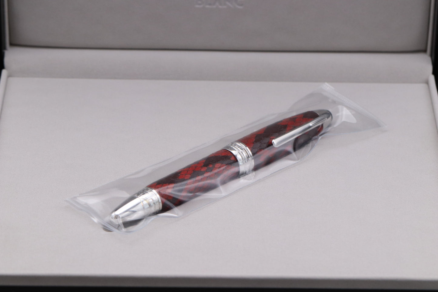 Montblanc Meisterstuck LeGrand Great Masters Python Leather Fountain Pen - FACTORY SEALED