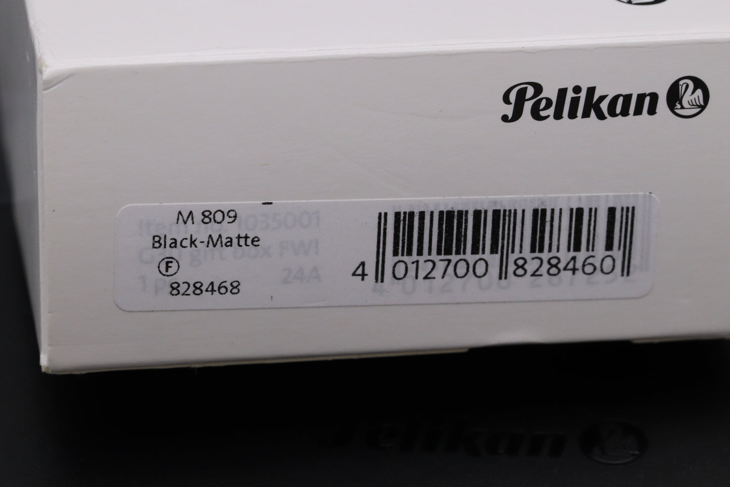Pelikan Souveran M809 Matte Black Special Edition Fountain Pen