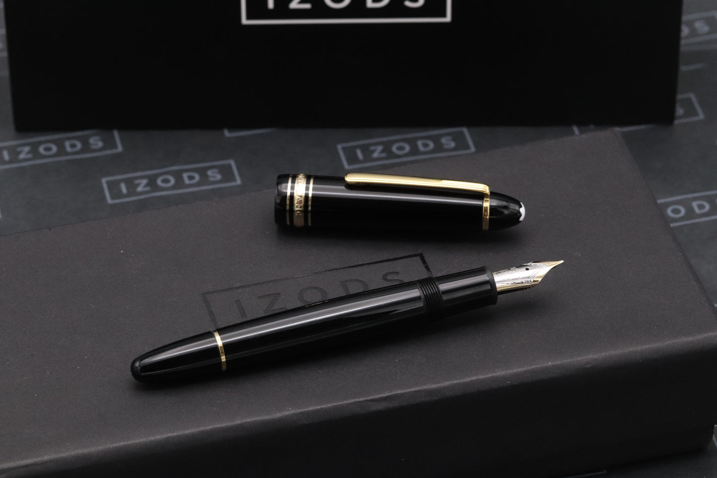 Montblanc Meisterstuck 147 Traveller Gold Coated Fountain Pen - Fine Nib