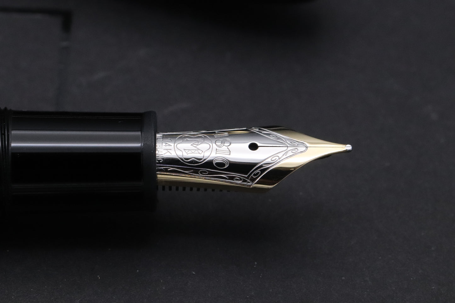 Montblanc Meisterstuck 147 Traveller Gold Coated Fountain Pen - Fine Nib