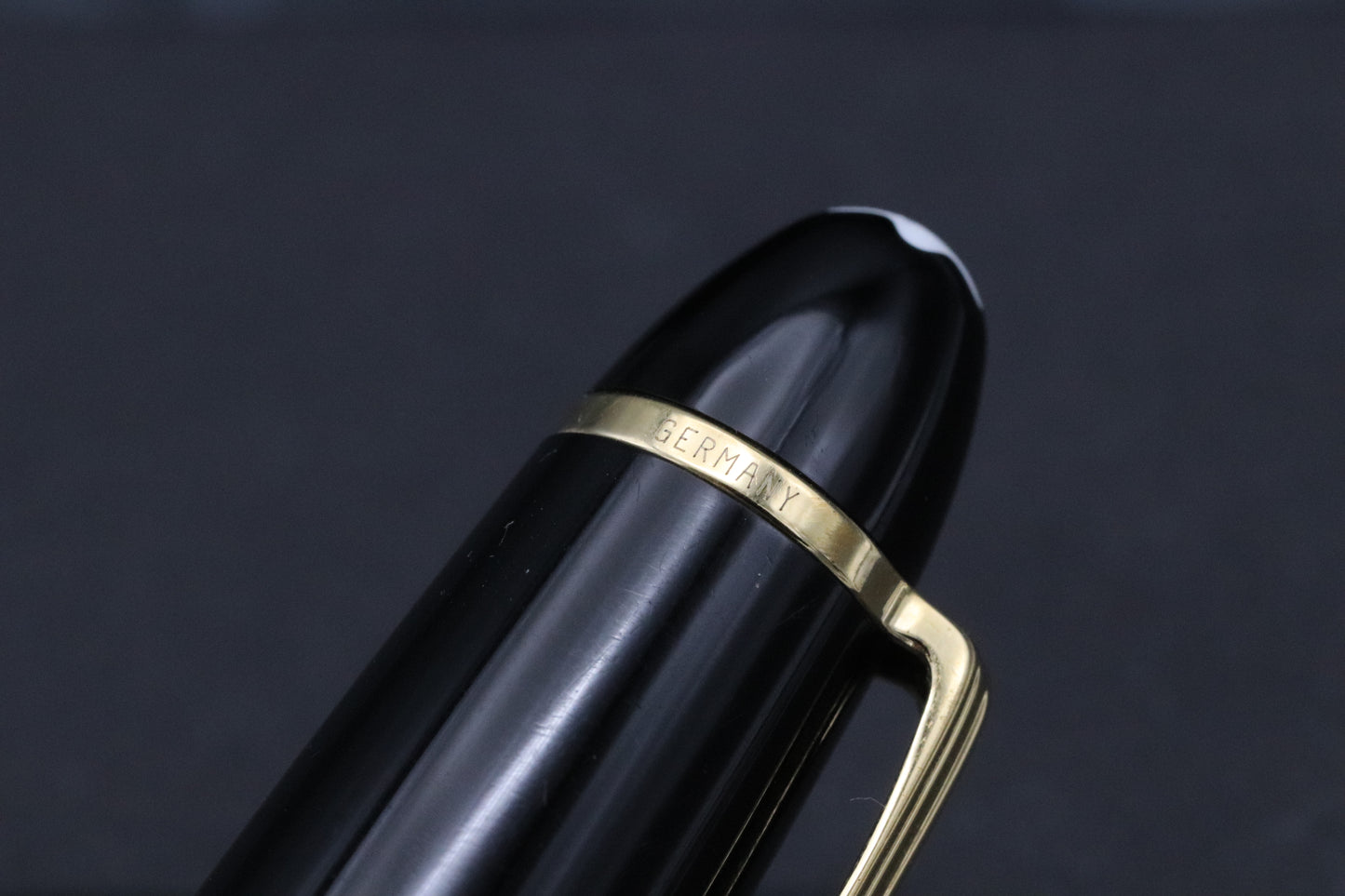Montblanc Meisterstuck 147 Traveller Gold Coated Fountain Pen - Fine Nib
