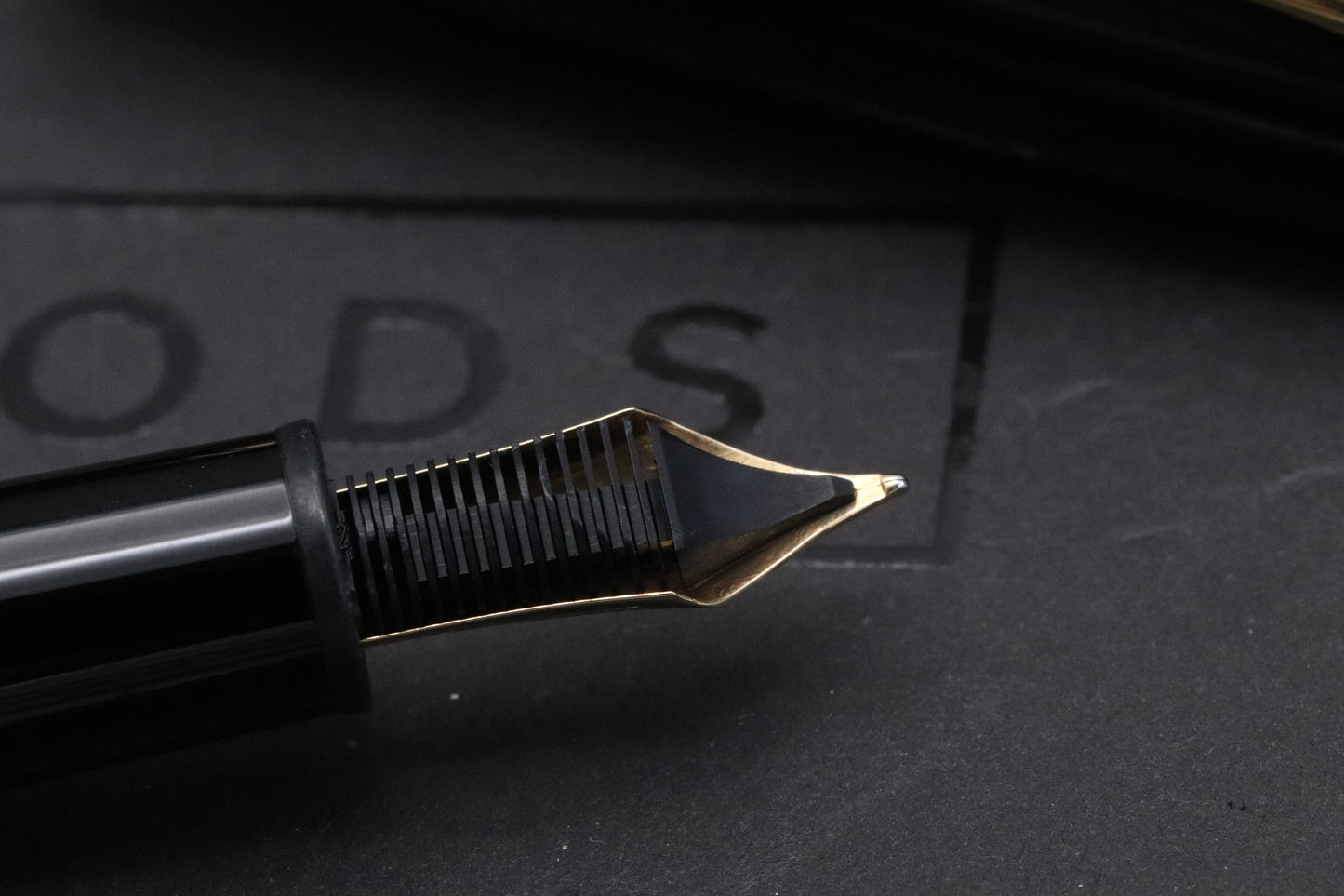 Montblanc Meisterstuck 147 Traveller Gold Coated Fountain Pen