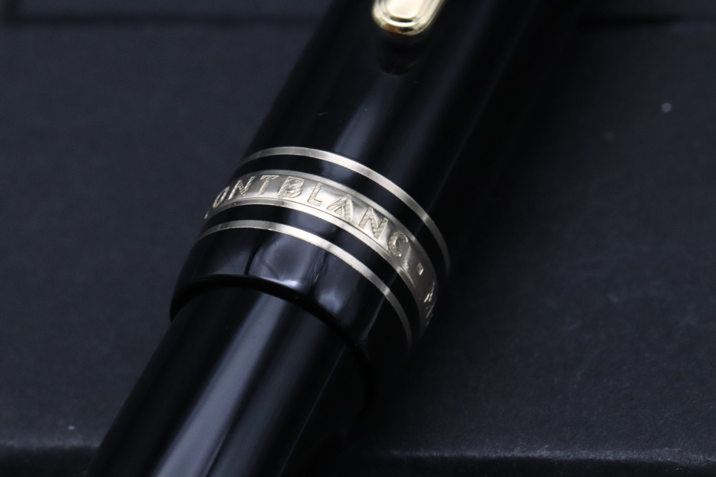 Montblanc Meisterstuck 147 Traveller Gold Coated Fountain Pen