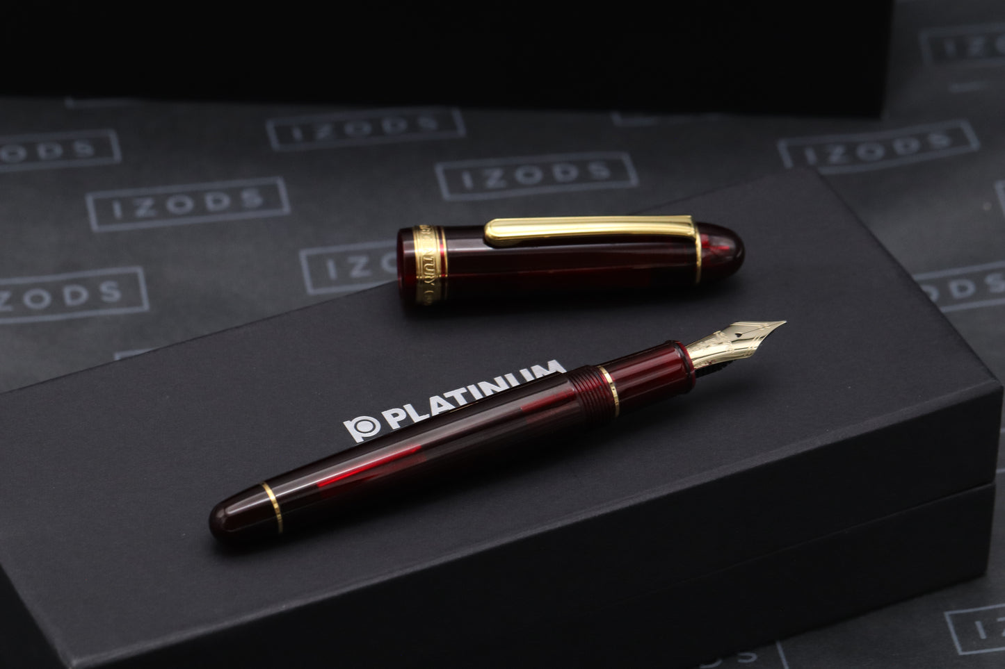 Platinum 3776 Bourgogne Red Fountain Pen - M Nib - UNUSED