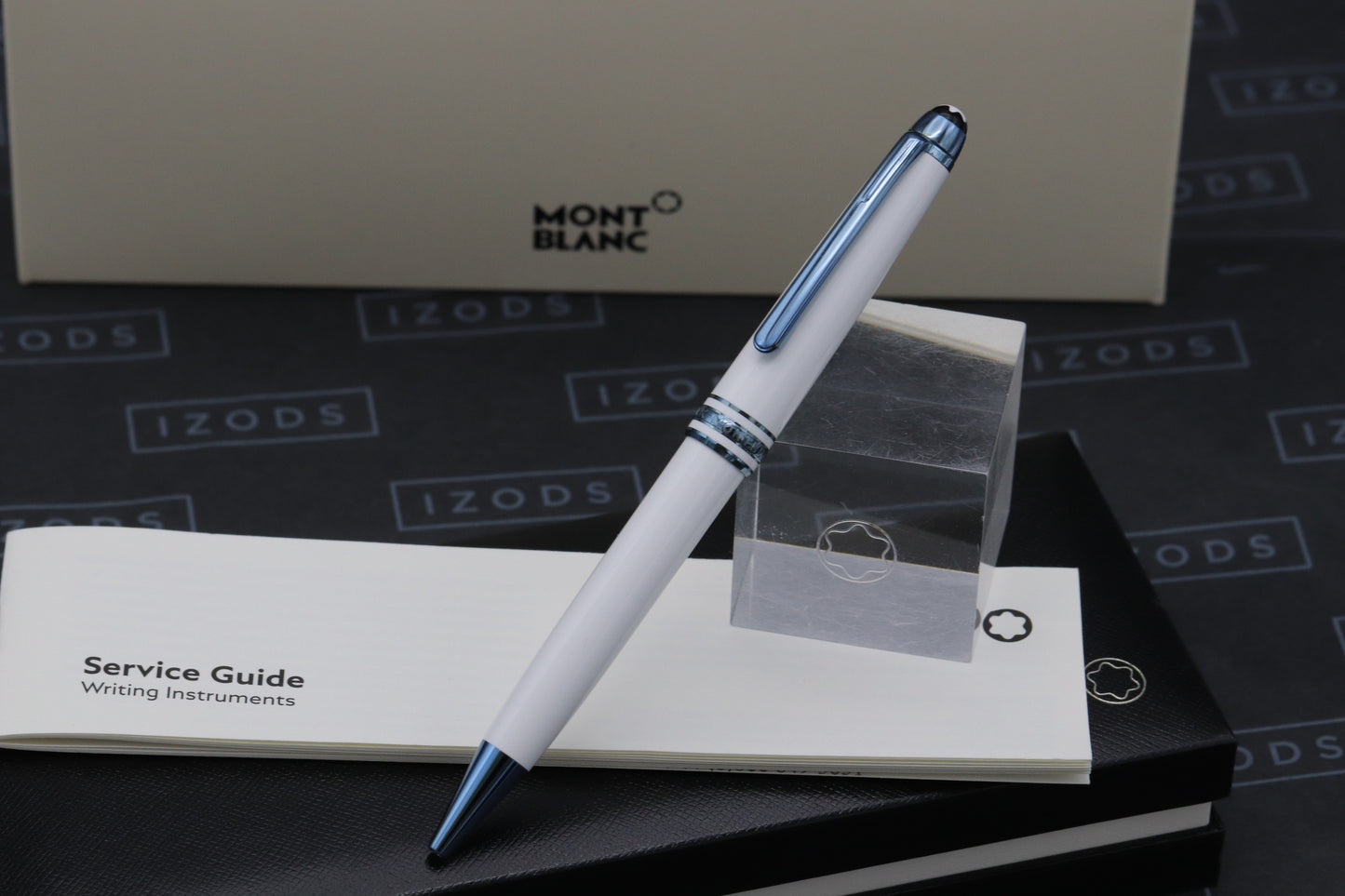 Montblanc Meisterstück Classique Glacier White Ballpoint Pen