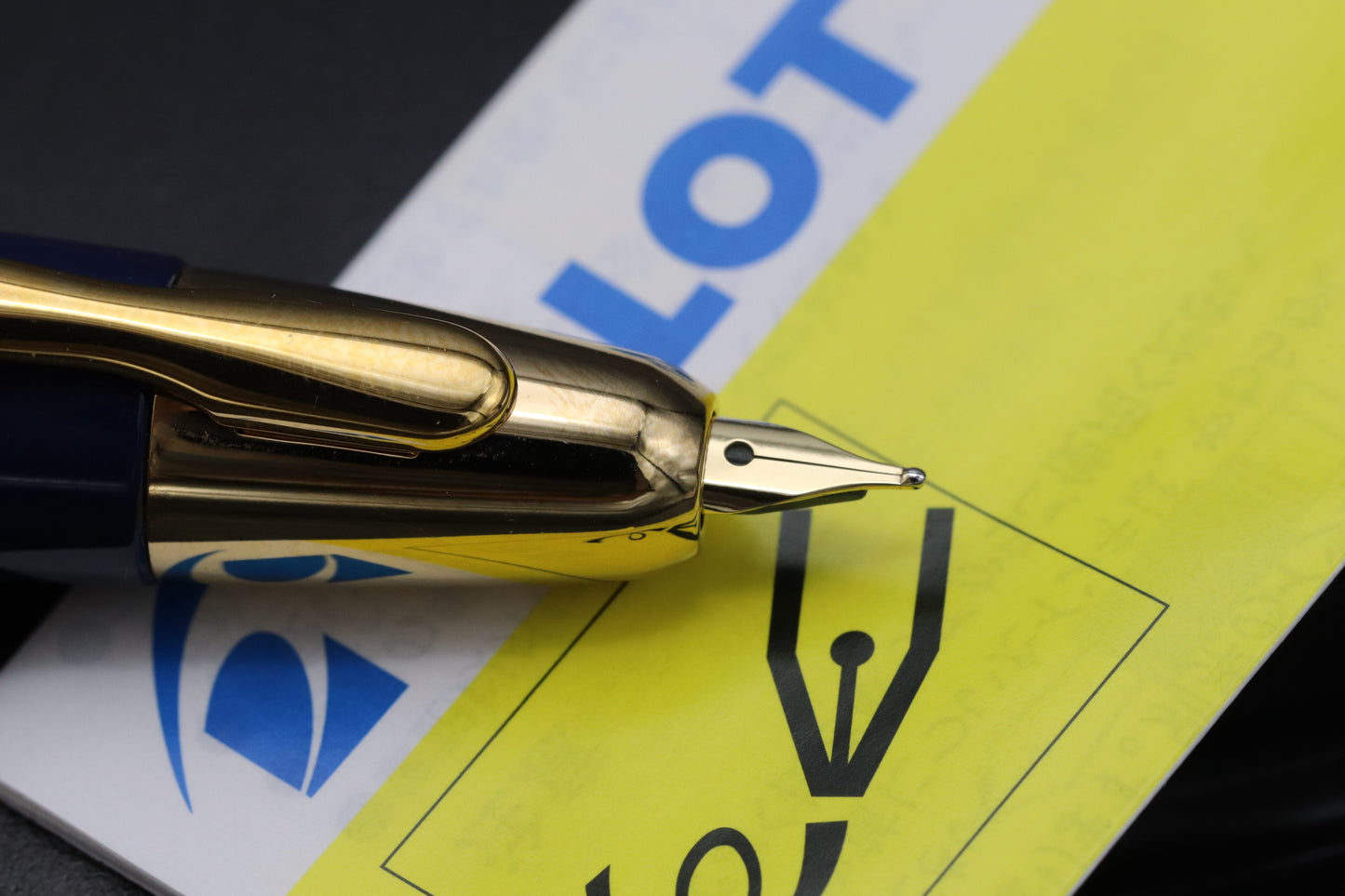 Pilot Capless Blue Gold Fountain Pen - UNUSED