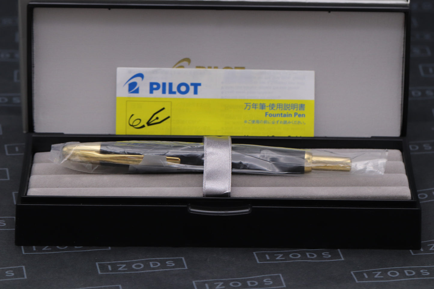 Pilot Capless Black Gold Fountain Pen - DIPPED - FM Nib