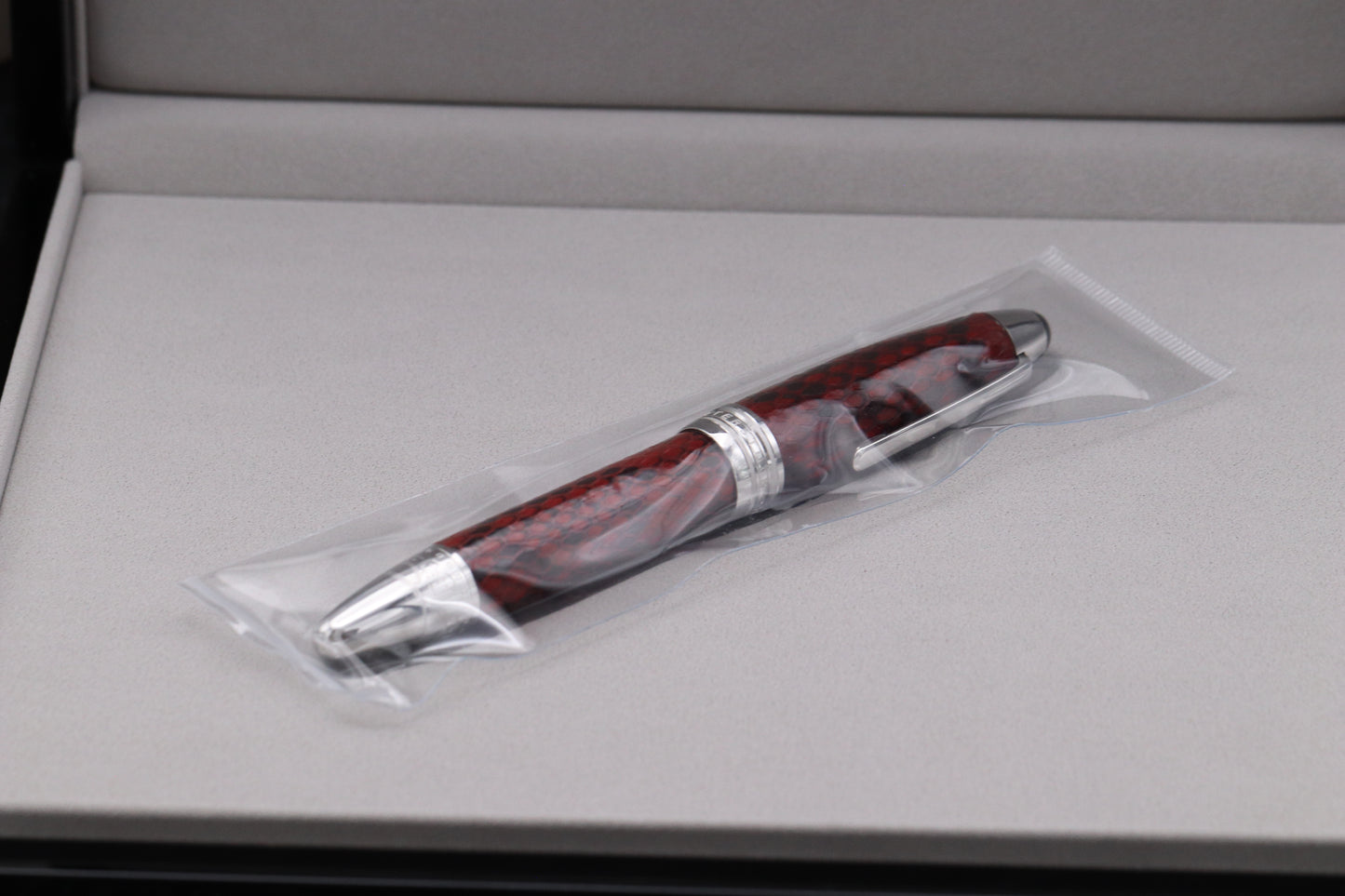 Montblanc Meisterstuck LeGrand Great Masters Python Leather Fountain Pen - SEALED