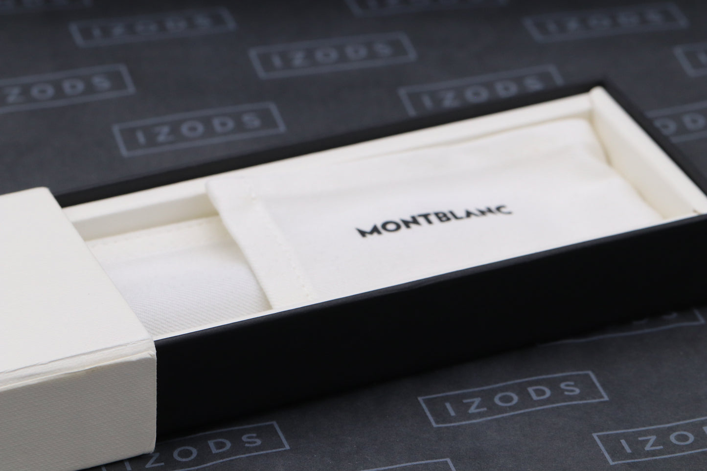 Montblanc Meisterstuck 145 Classique Platinum Coated Fountain Pen - UNUSED