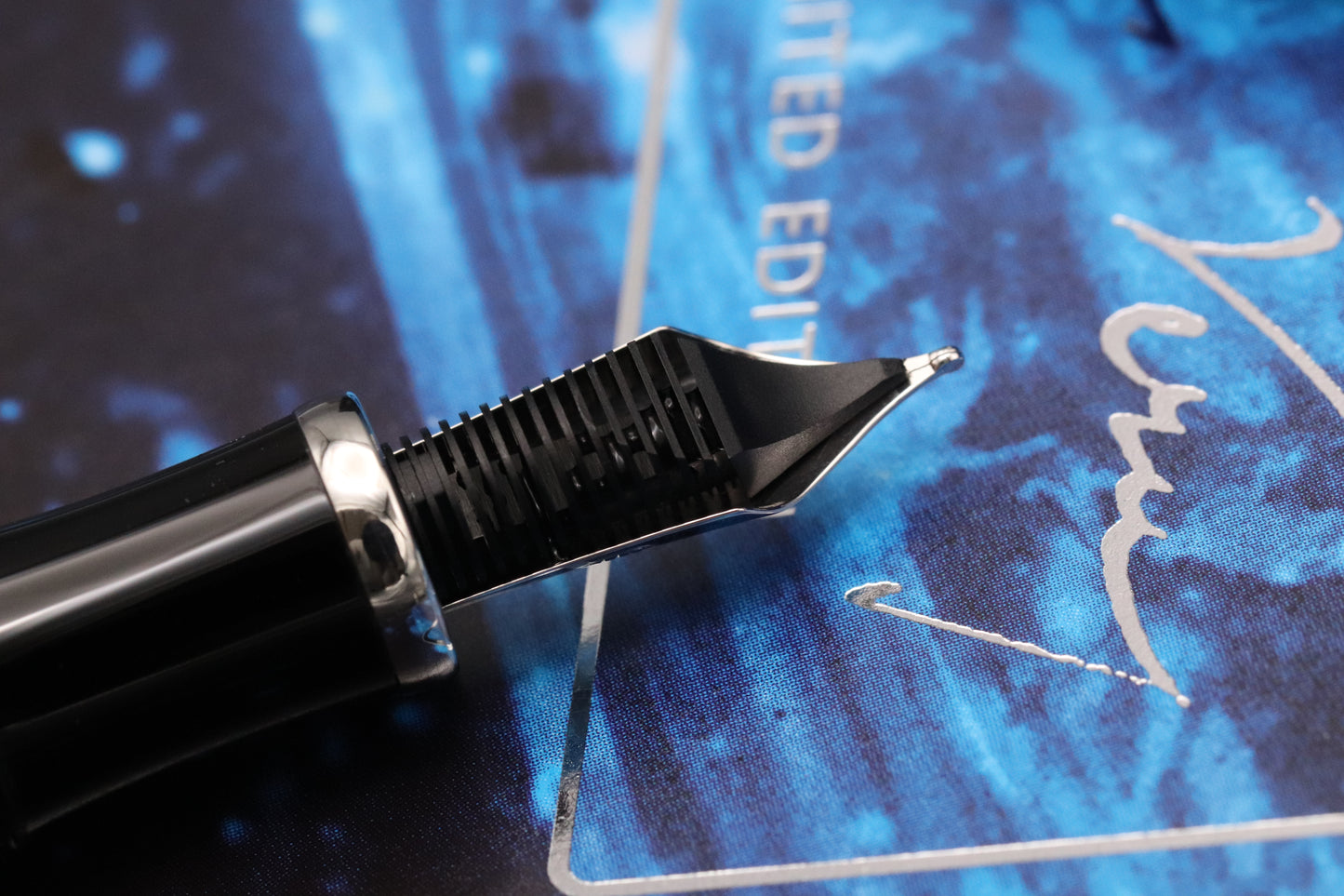 Montblanc Writers Edition Jules Verne Fountain Pen - UNUSED
