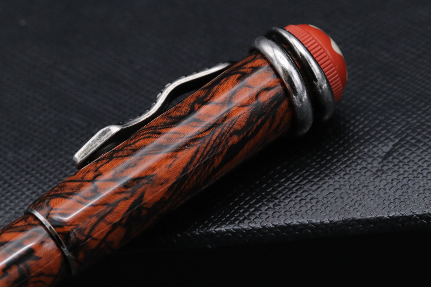 Montblanc Heritage Rouge et Noir Serpent Marble Rollerball / Fineliner Pen