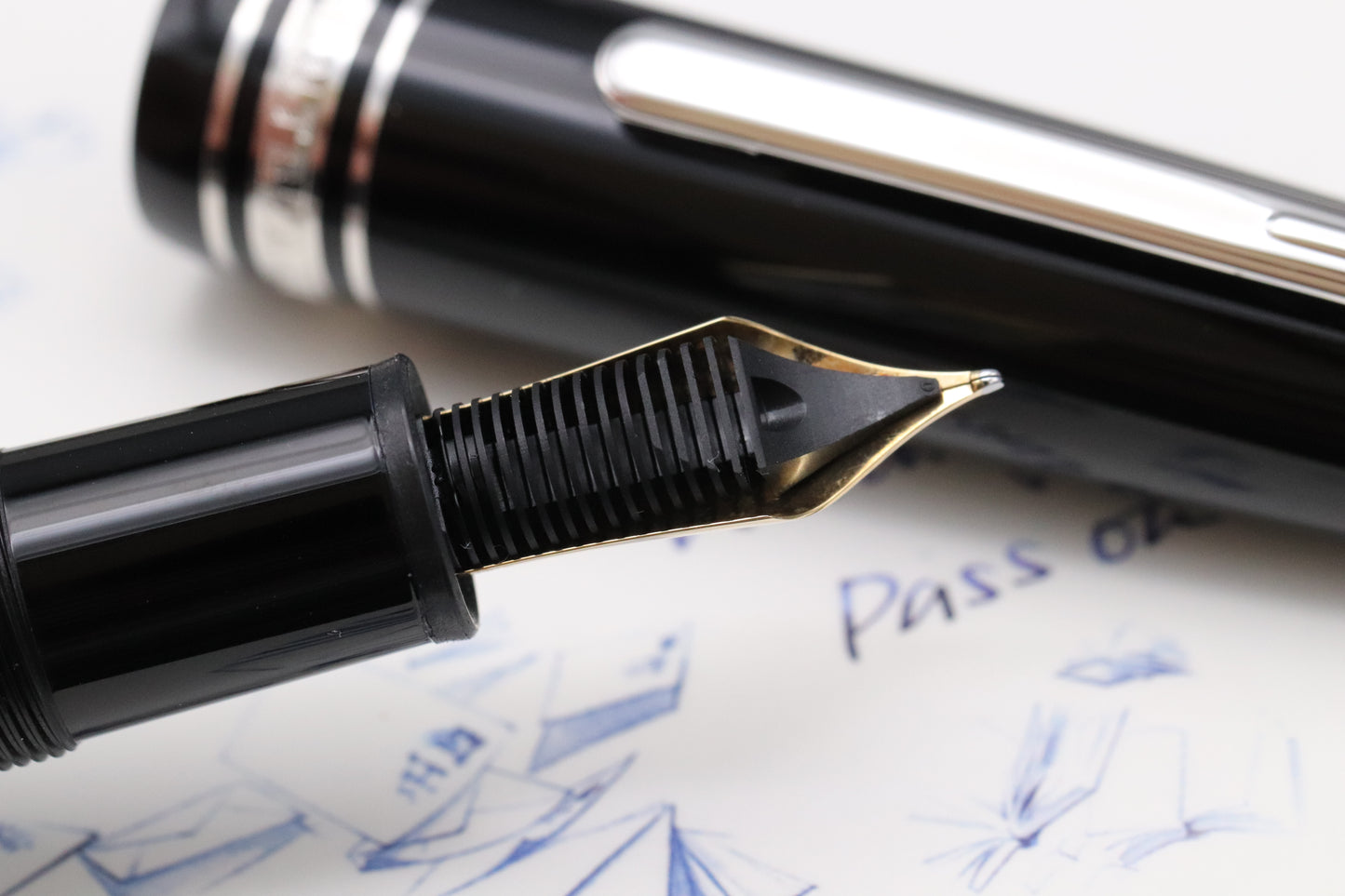 Montblanc Meisterstuck 146 LeGrand UNICEF 2017 Fountain Pen