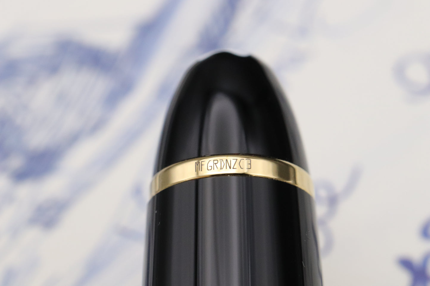 Montblanc Meisterstück 146 LeGrand Calligraphy Curved SE Fountain Pen
