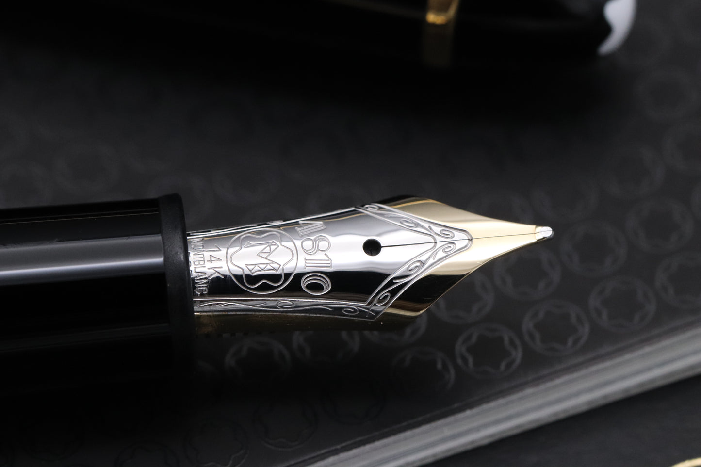 Montblanc Meisterstuck 147 Traveller Gold Coated Fountain Pen