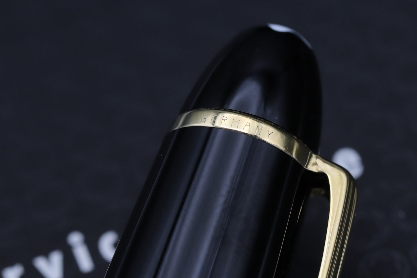 Montblanc Meisterstuck 147 Traveller Gold Coated Fountain Pen