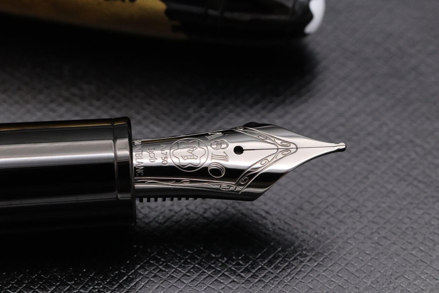 Montblanc Meisterstuck 146 LeGrand Solitaire Gold Leaf Fountain Pen