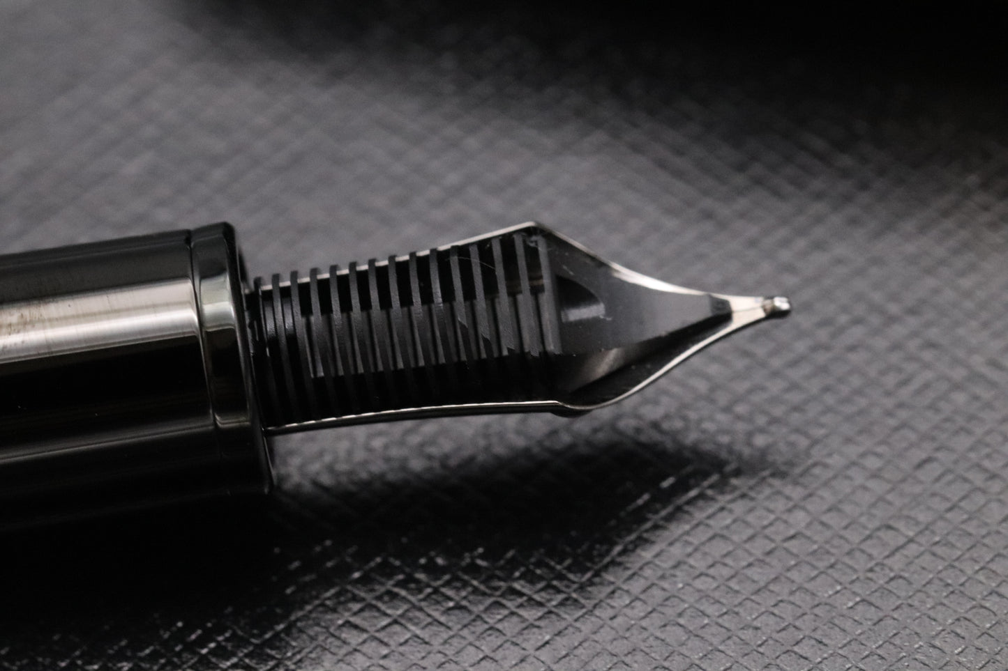 Montblanc Meisterstuck 146 LeGrand Solitaire Gold Leaf Fountain Pen