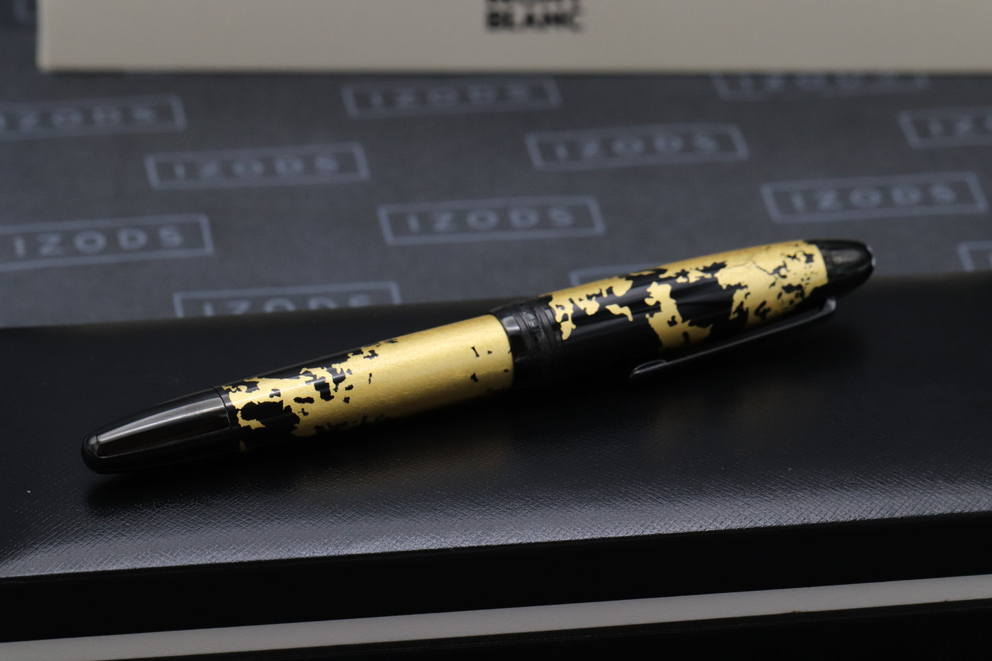 Montblanc Meisterstuck 146 LeGrand Solitaire Gold Leaf Fountain Pen