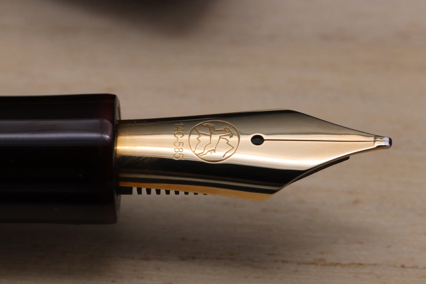 Yurie Style Move on Dragonfly Urushi Fountain Pen - Broad Nib - UNUSED