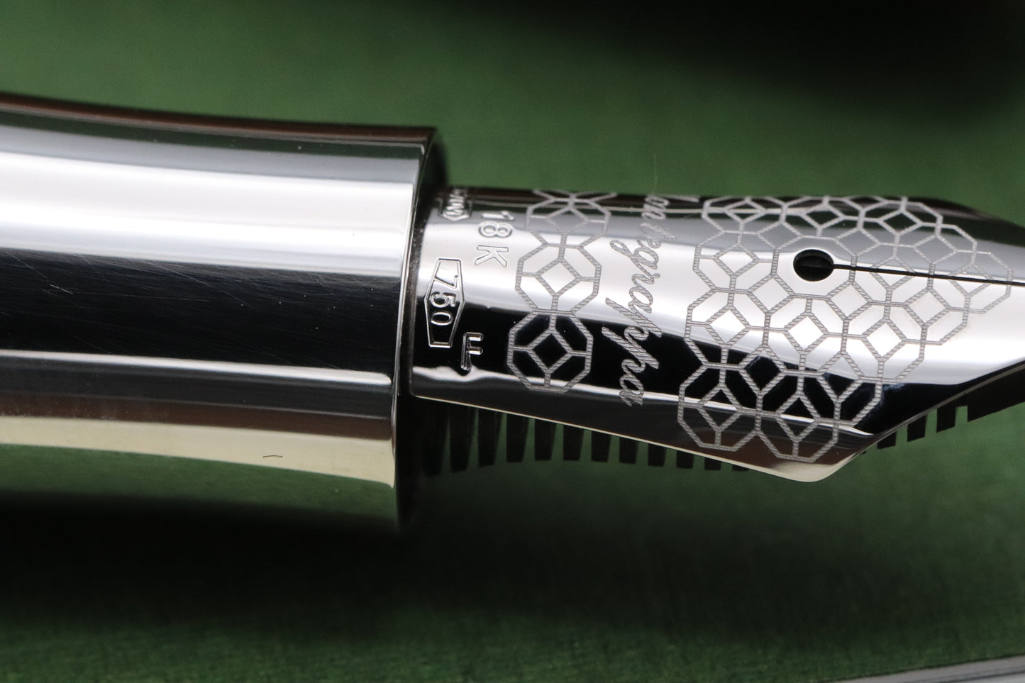 Montegrappa Extra 1930 Turtle Brown Celluloid Fountain Pen - Fine Nib - UNUSED