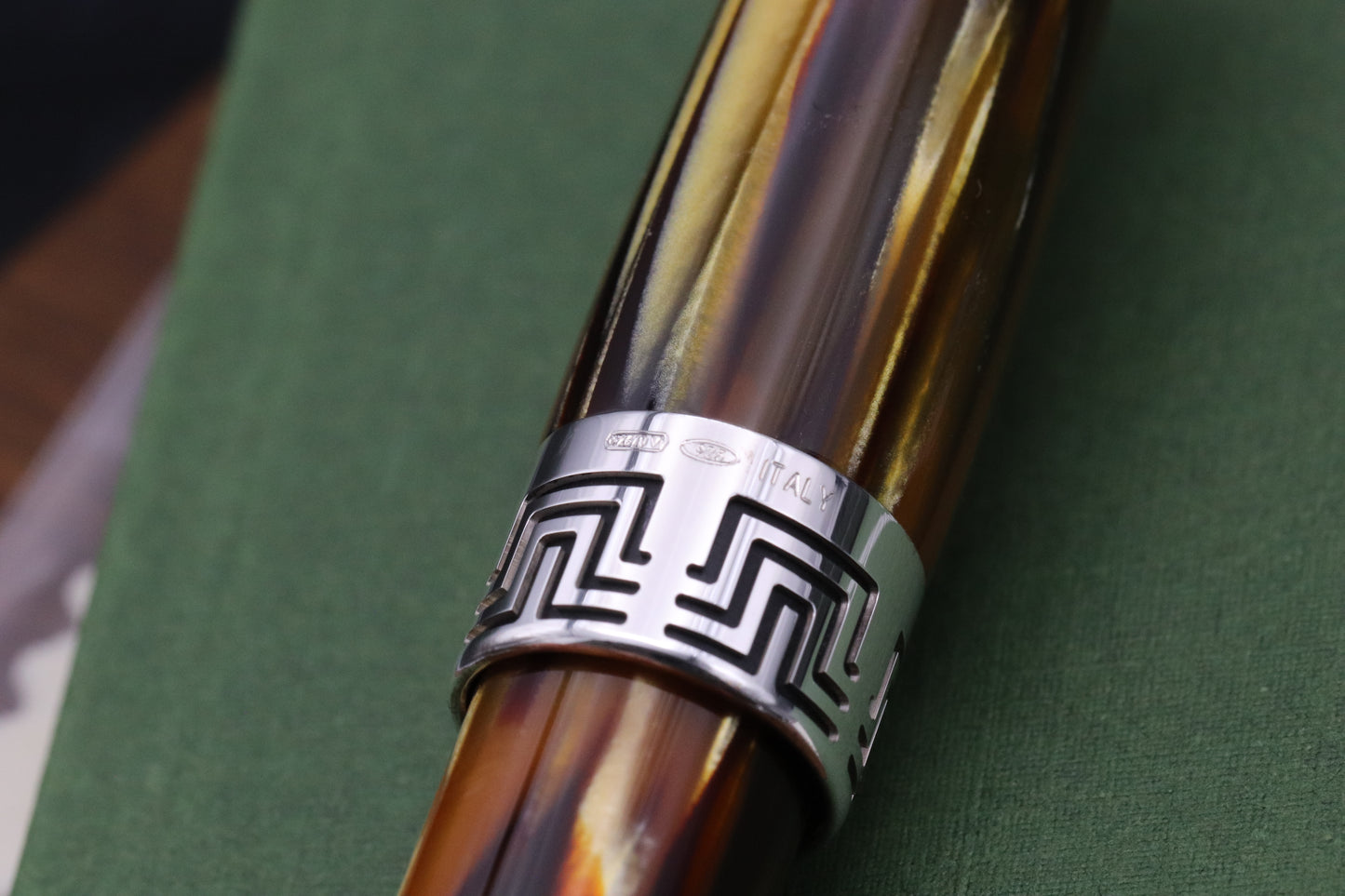 Montegrappa Extra 1930 Turtle Brown Celluloid Fountain Pen - Fine Nib - UNUSED