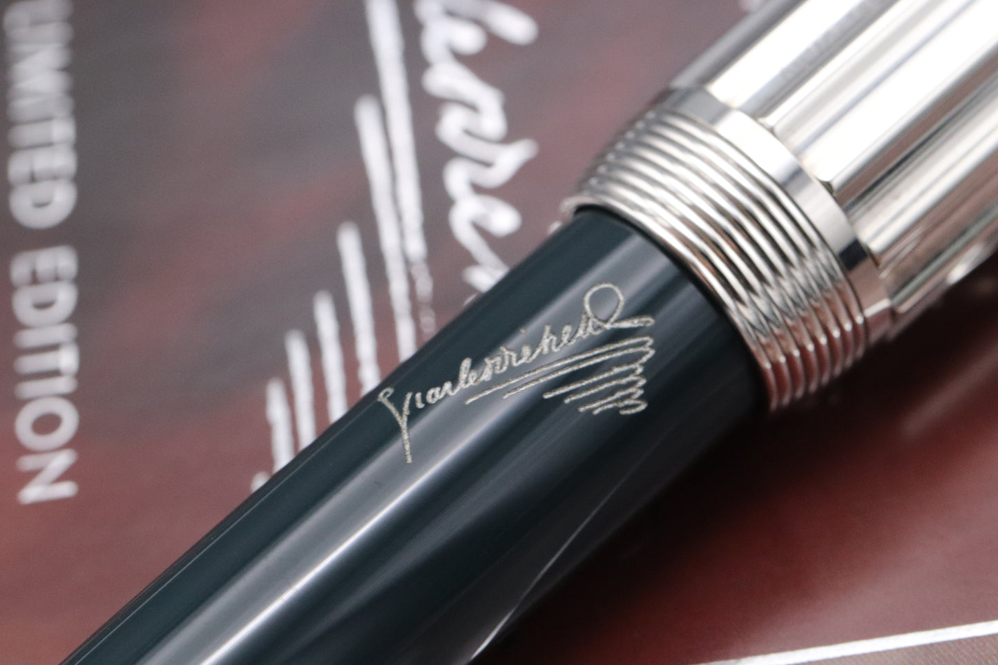 Montblanc Writers Edition Charles Dickens Fountain Pen - NEVER INKED