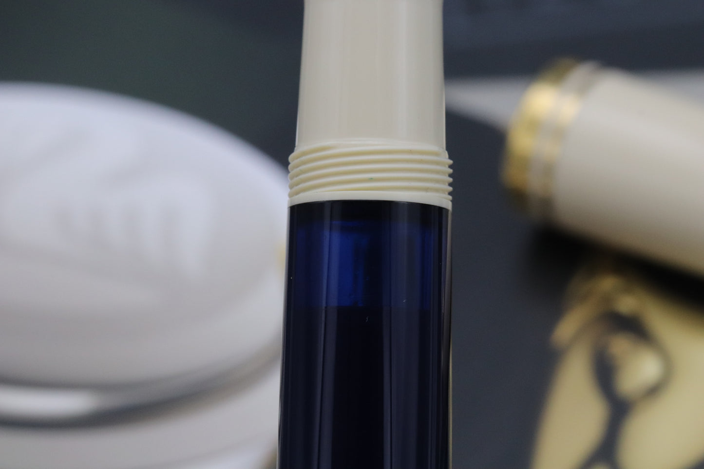 Pelikan Souveran M800 Cream Blue Fountain Pen - EF Nib