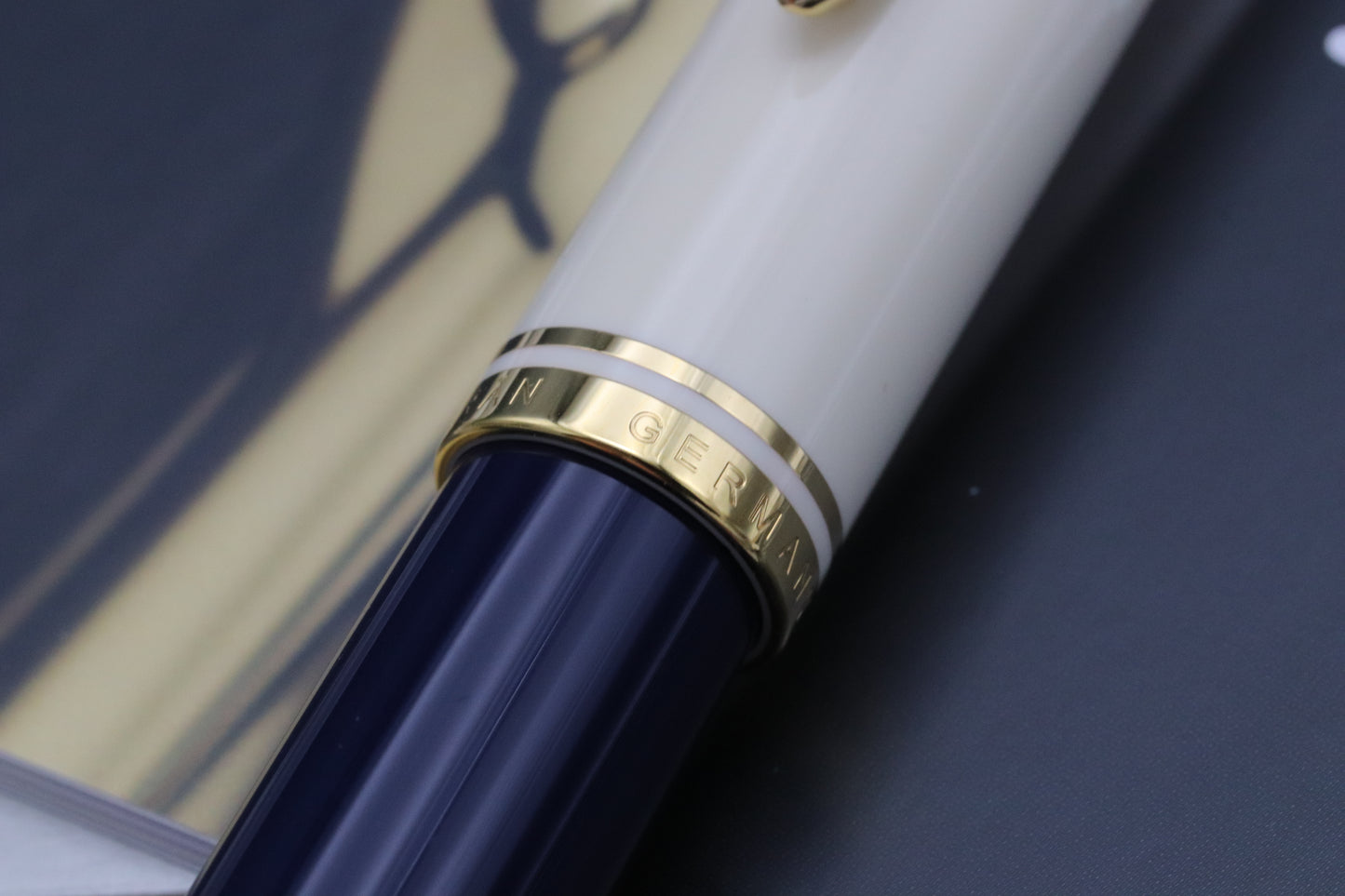 Pelikan Souveran M800 Cream Blue Fountain Pen - EF Nib