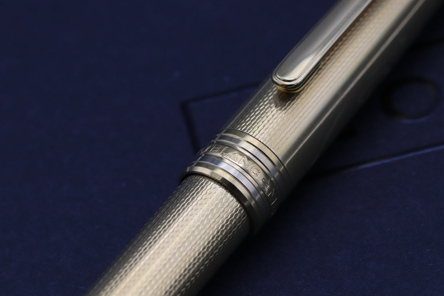 Montblanc Meisterstuck 164 Classique Gold Barley Ballpoint Pen