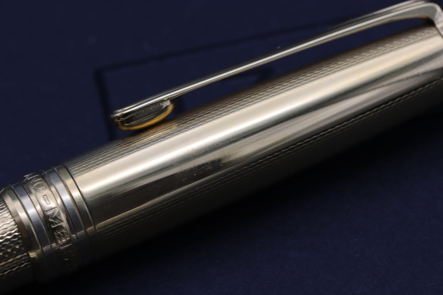 Montblanc Meisterstuck 164 Classique Gold Barley Ballpoint Pen