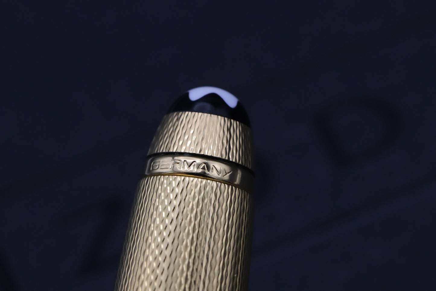 Montblanc Meisterstuck 164 Classique Gold Barley Ballpoint Pen
