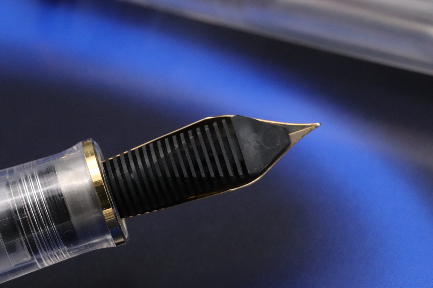 Pelikan M800 Demonstrator Engraved Special Edition Fountain Pen - UNUSED - EF