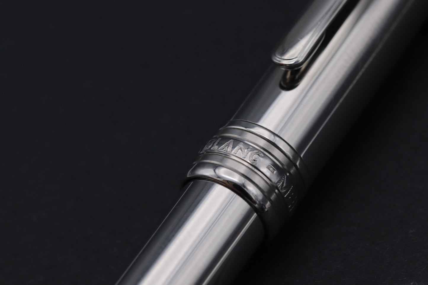 Montblanc Meisterstuck 163 Classique Steel Rollerball / Fineliner Pen
