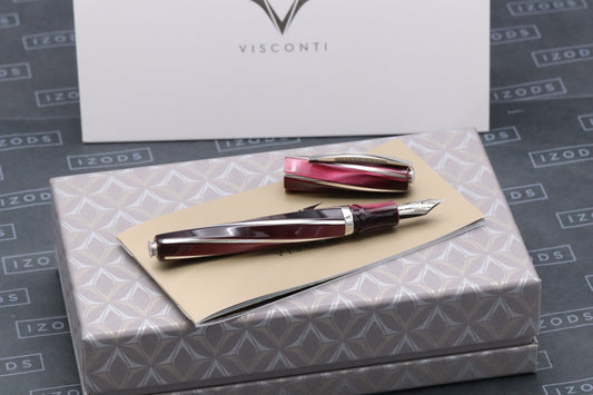 Visconti Divina Oversize Purple Silver Fountain Pen