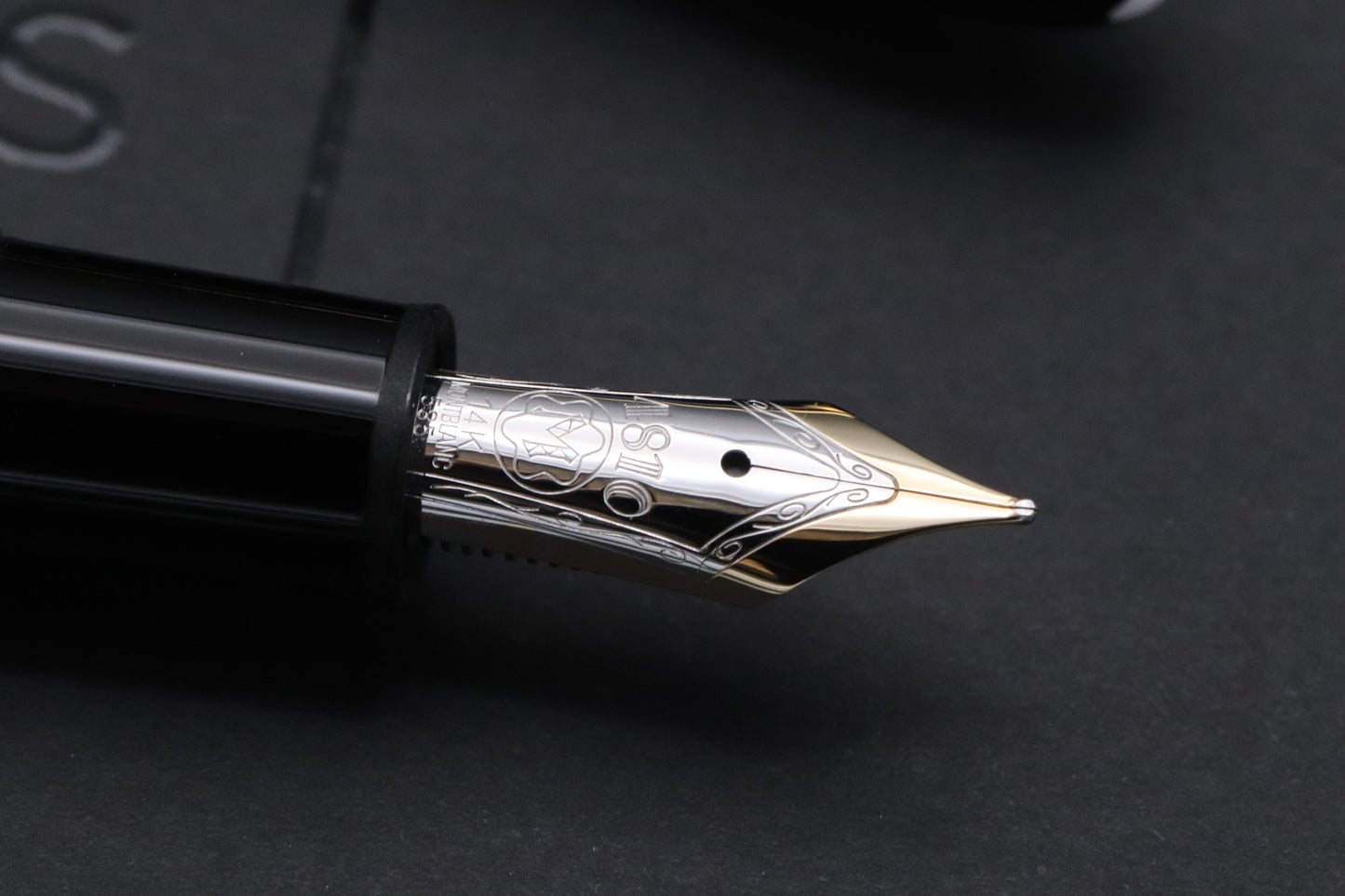 Montblanc Meisterstuck LeGrand Gold Line Fountain Pen - Serviced by MB July 25