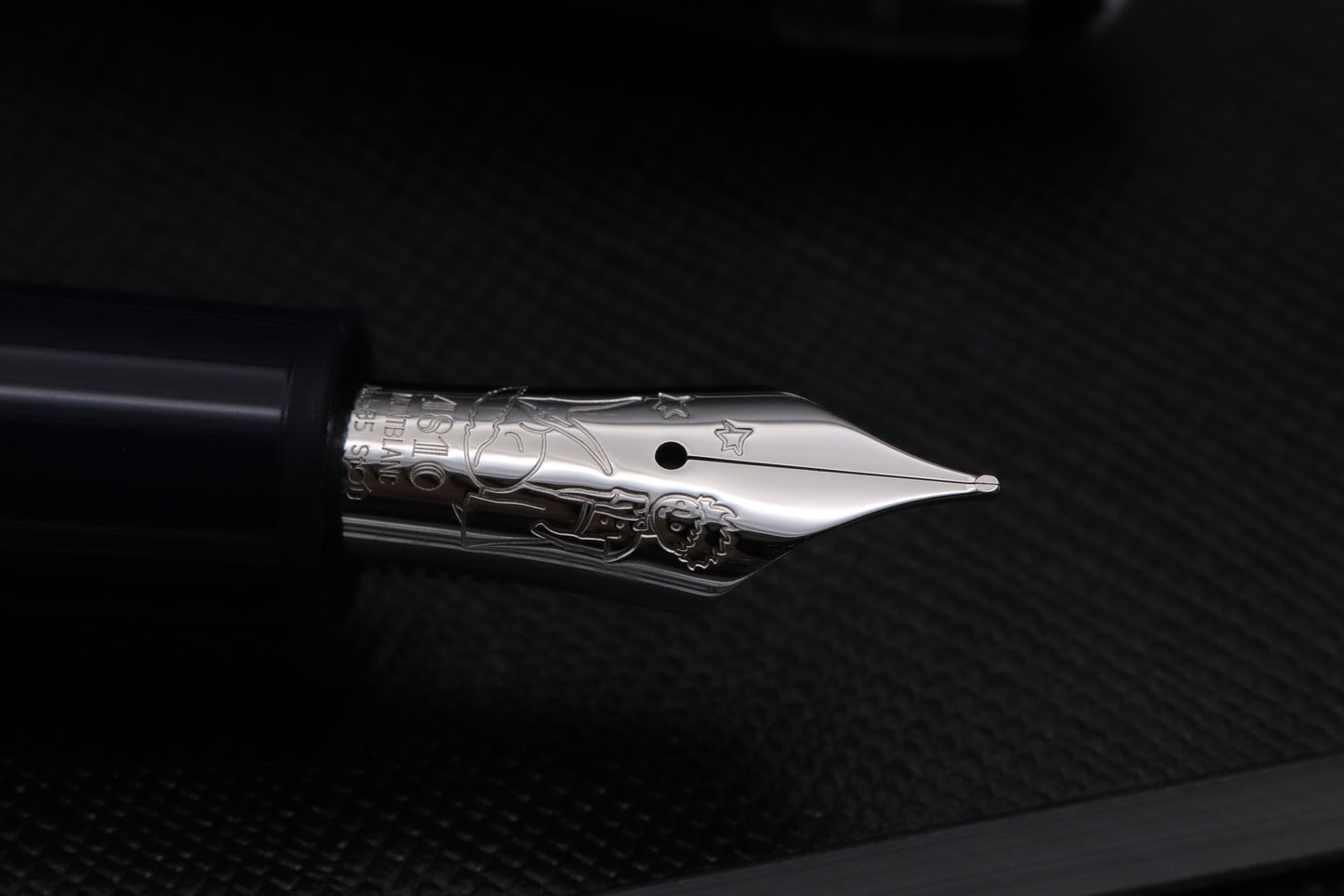 Montblanc Meisterstuck 146 LeGrand Le Petit Prince Fountain Pen