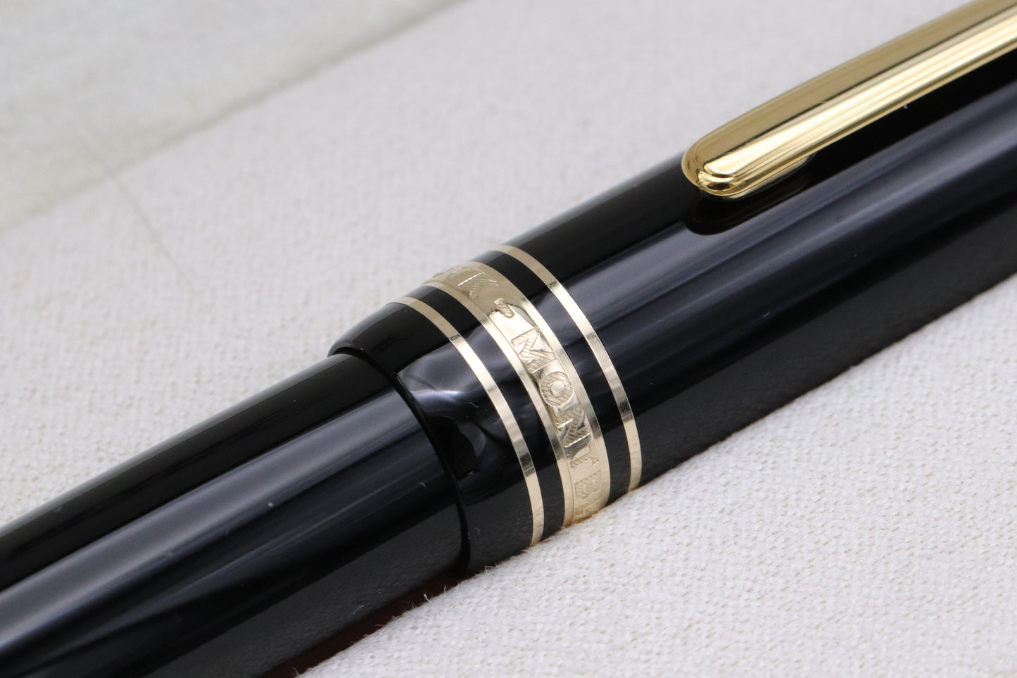Montblanc Meisterstuck 162 LeGrand Gold Coated Rollerball Pen