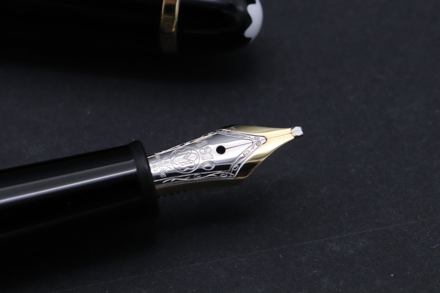 Montblanc Meisterstuck 145 Classique Gold Coated Fountain Pen - BB Nib