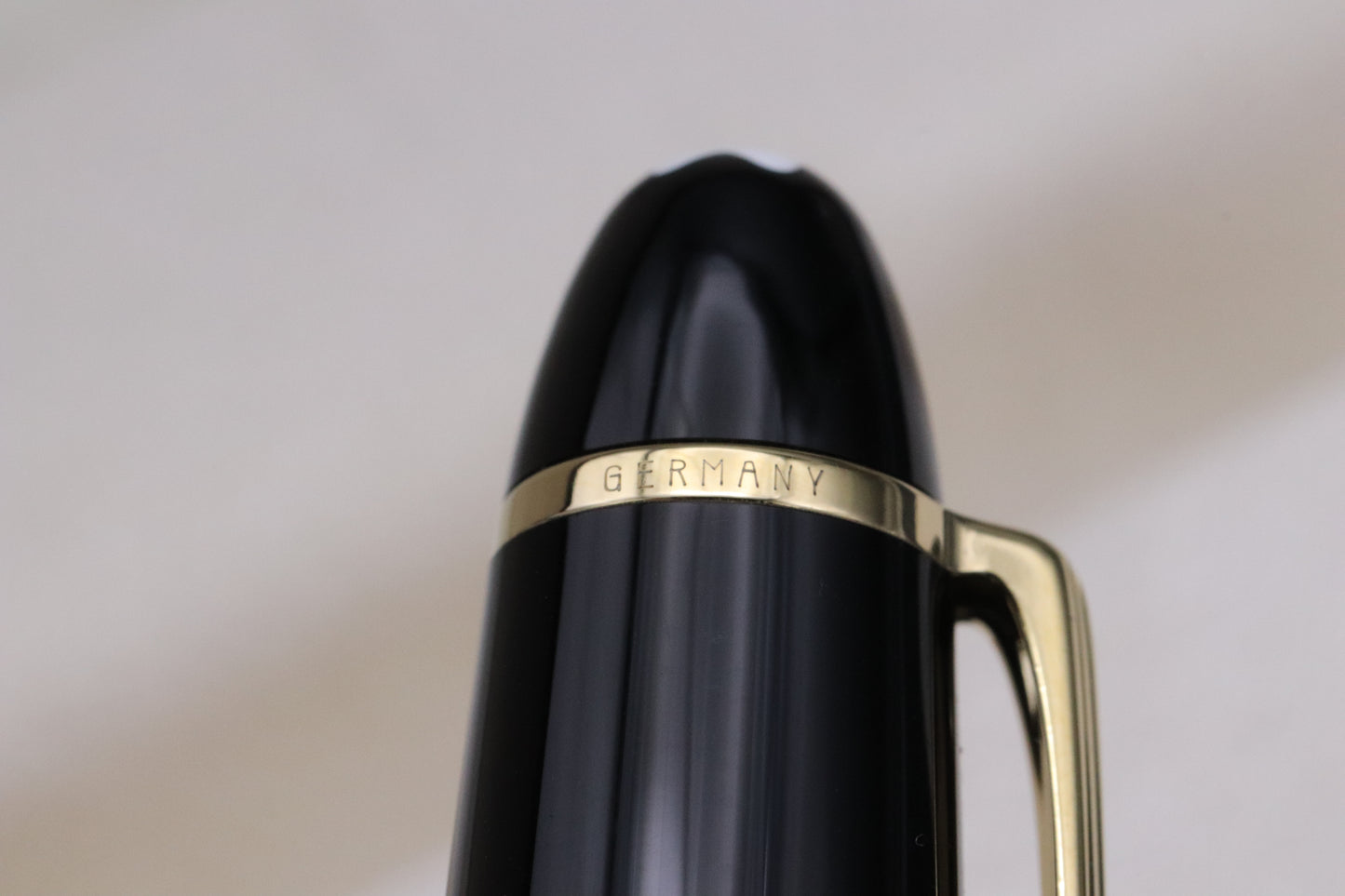 Montblanc Meisterstuck 162 LeGrand Gold Coated Rollerball Pen