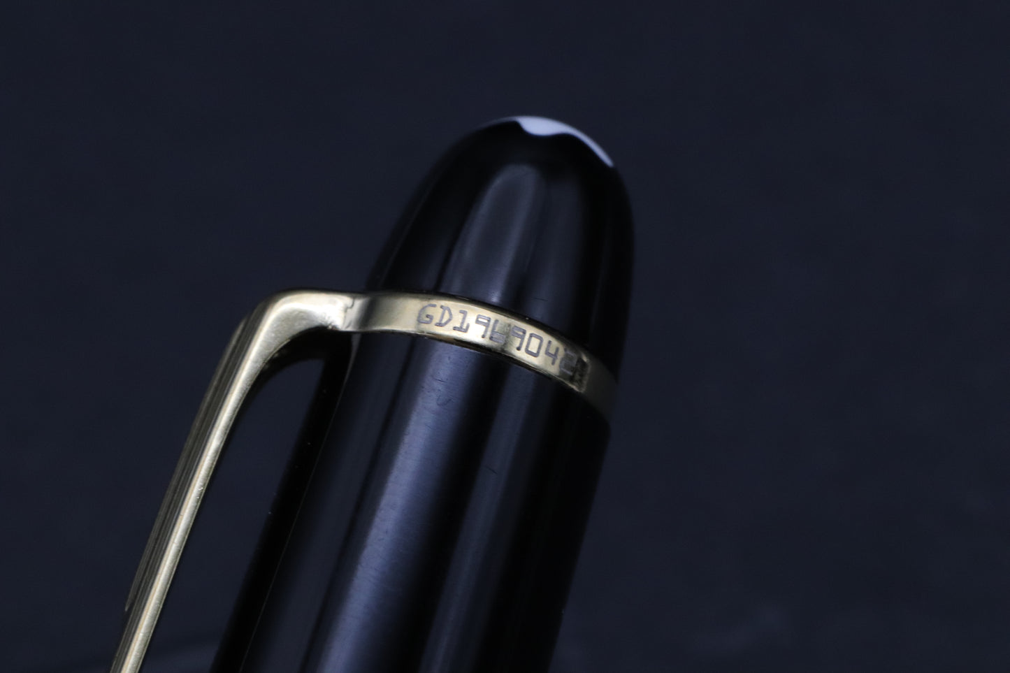 Montblanc Meisterstuck 145 Classique Gold Coated Fountain Pen - BB Nib