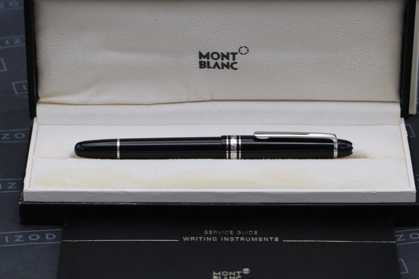 Montblanc Meisterstuck 145 Classique Platinum Coated Fountain Pen