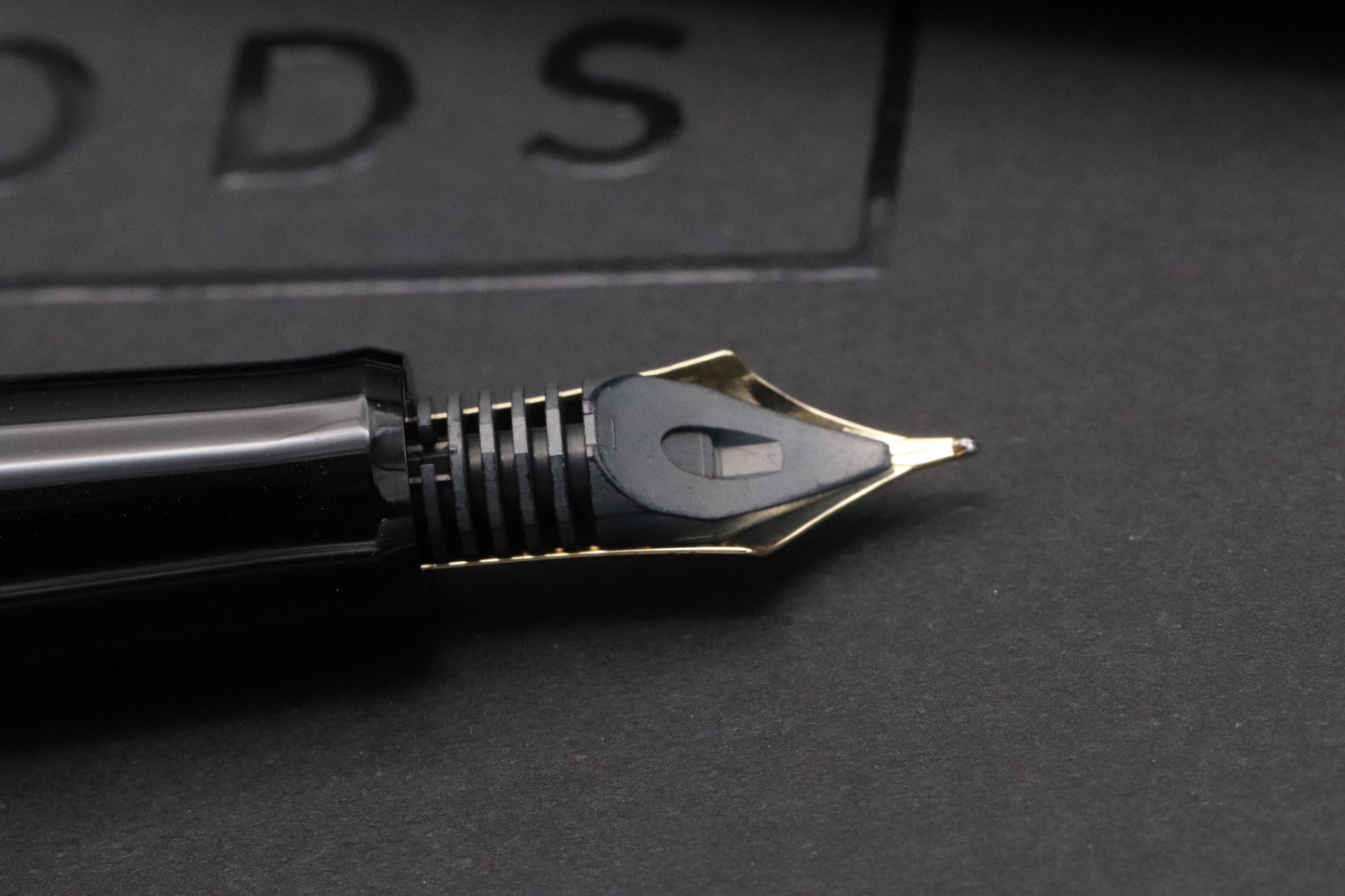 Namiki Tradition Mount Fuji and Wave Fountain Pen - UNUSED