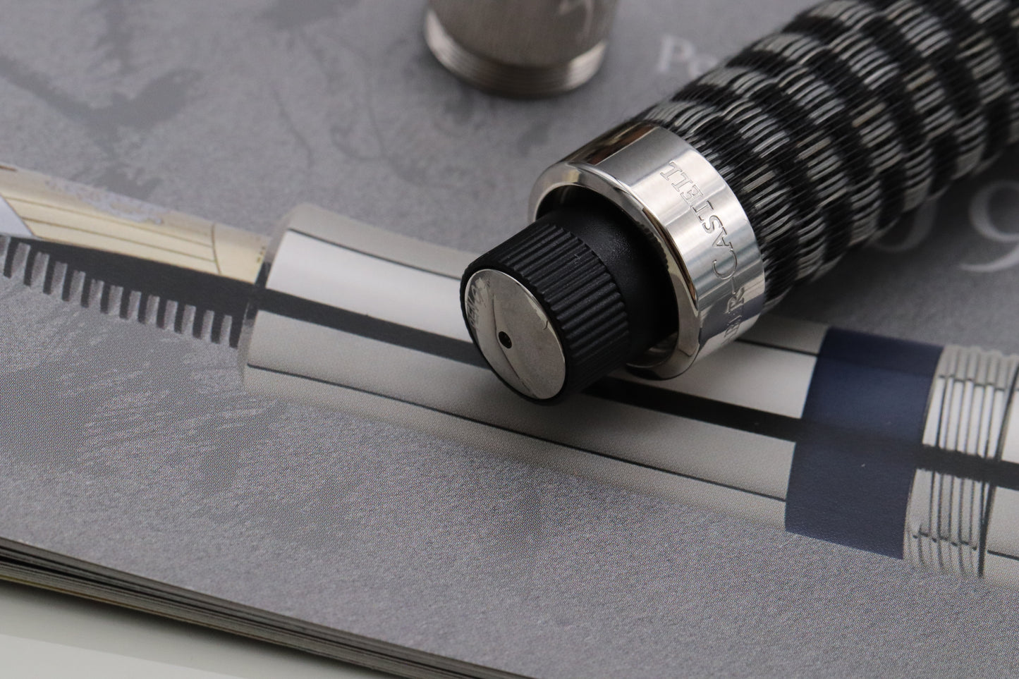 Graf von Faber-Castell Pen of the Year 2009 Horsehair Fountain Pen - DIPPED