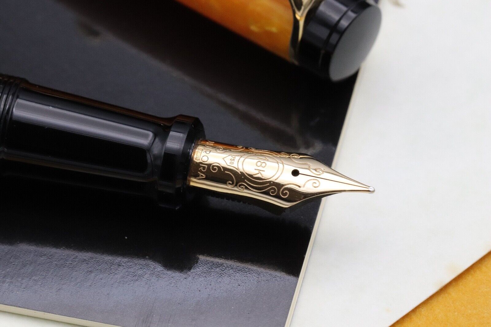Aurora Optima Sole Limited Edition Fountain Pen - NEVER INKED image 2