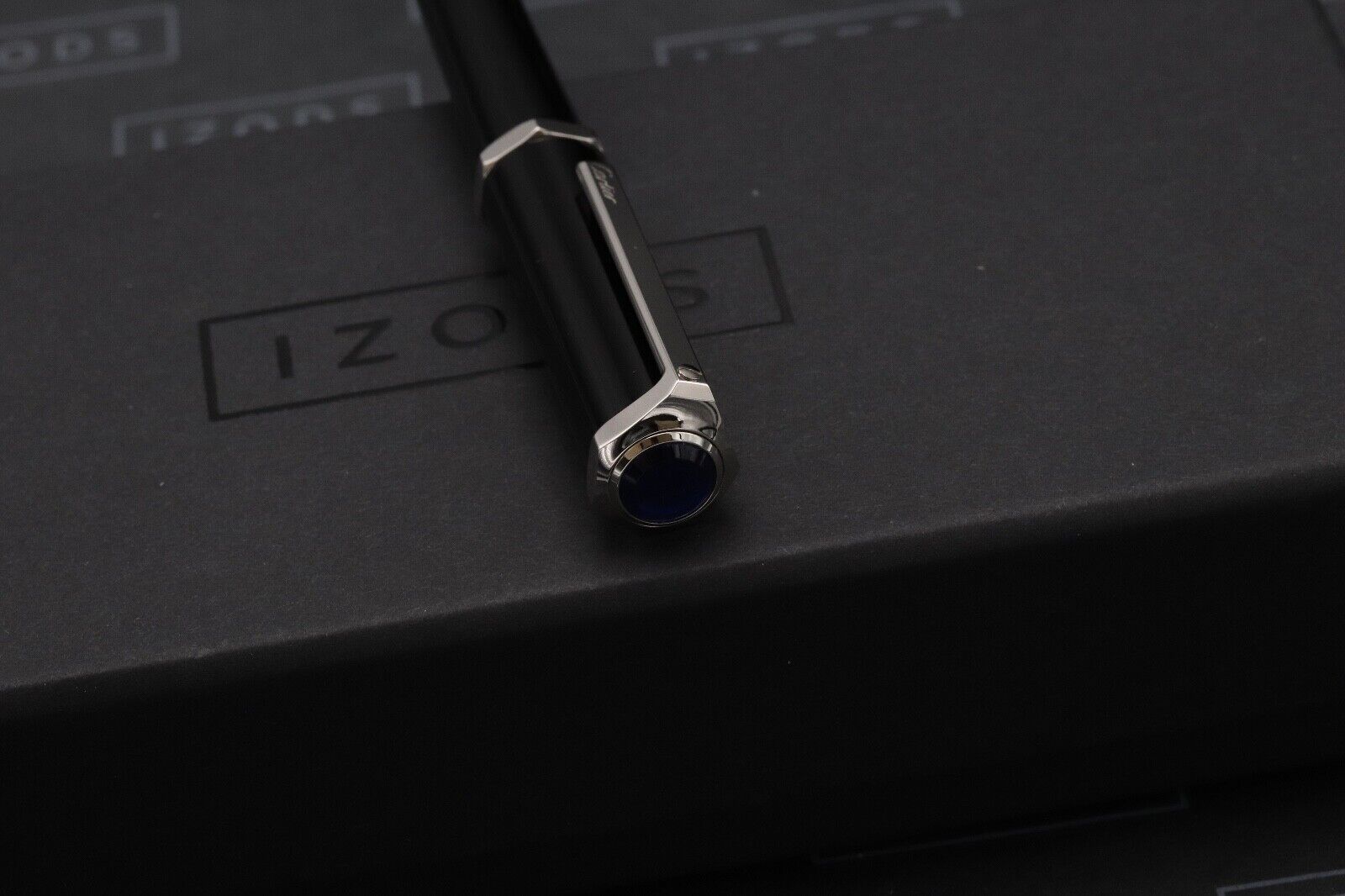 Cartier Santos-Dumont Black Platinum Rollerball Pen image 4