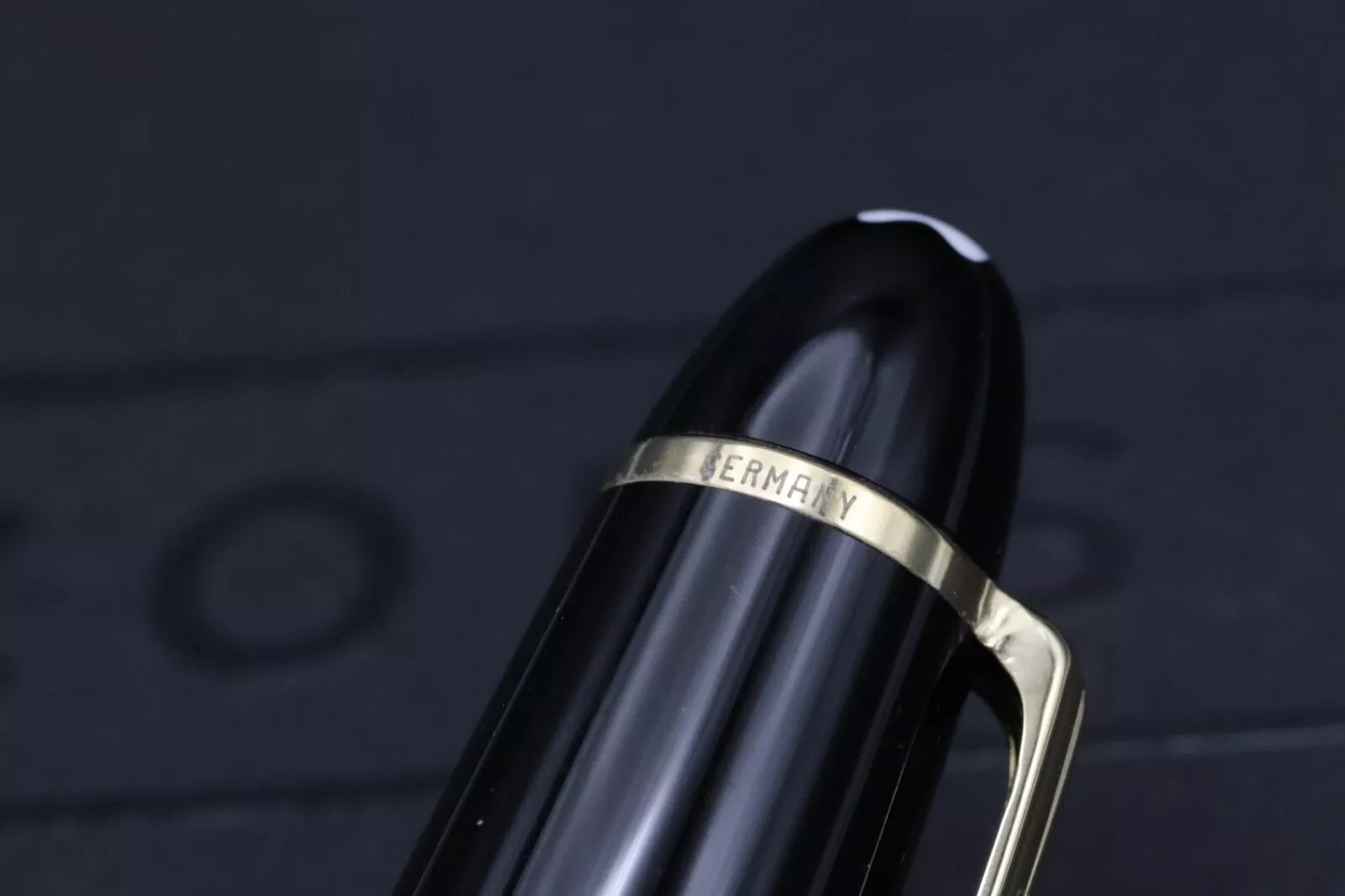 Montblanc Meisterstuck 146 LeGrand Gold Coated Fountain Pen - OM Nib image 1