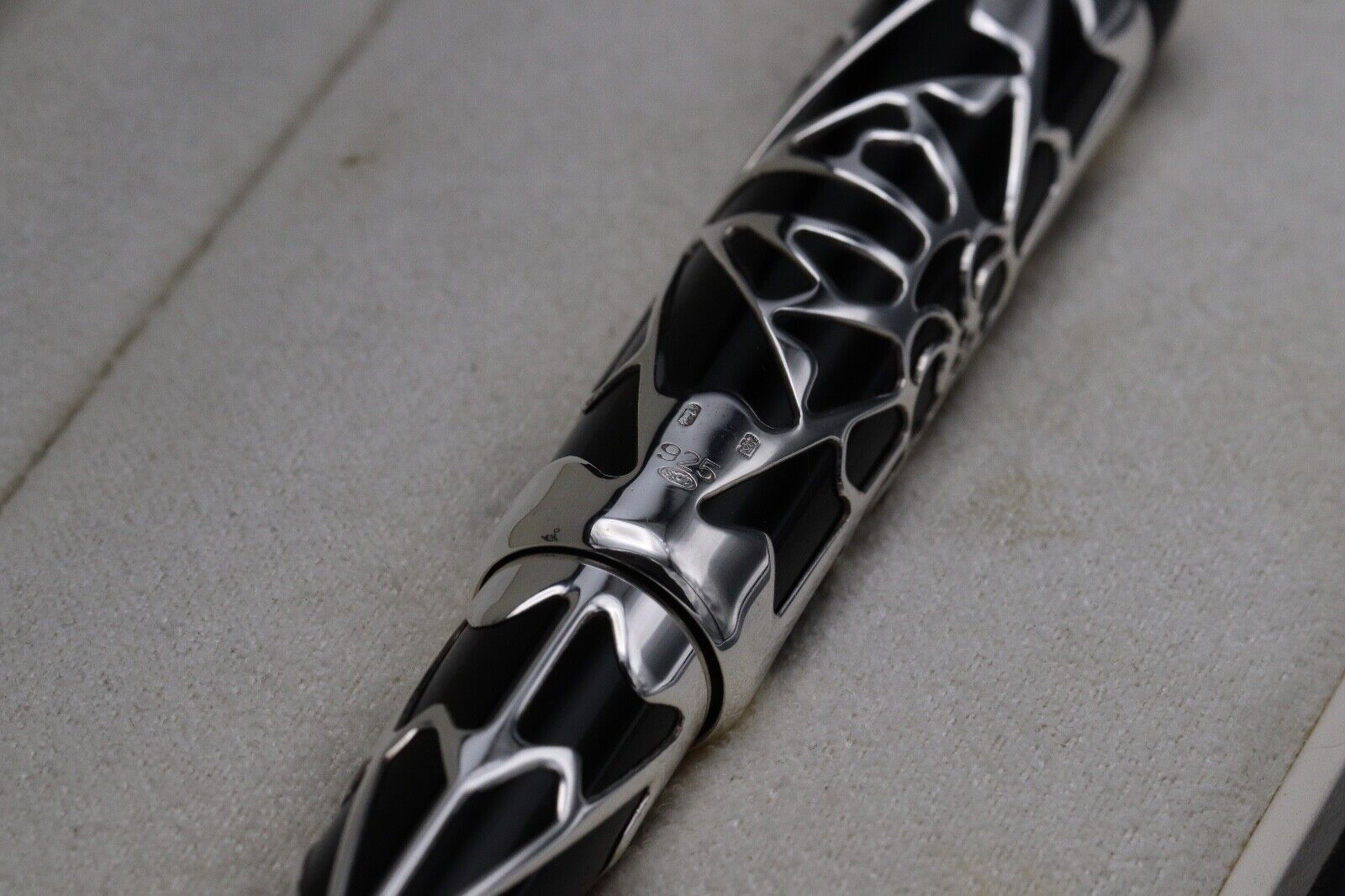 Montblanc Patron Of Art Octavian 4810 Fountain Pen – EF Nib image 7