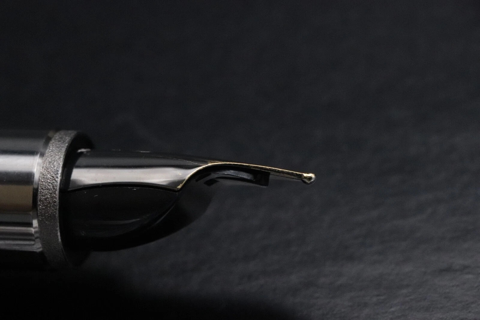 Montblanc Starwalker Black Ceramics Fountain Pen image 3