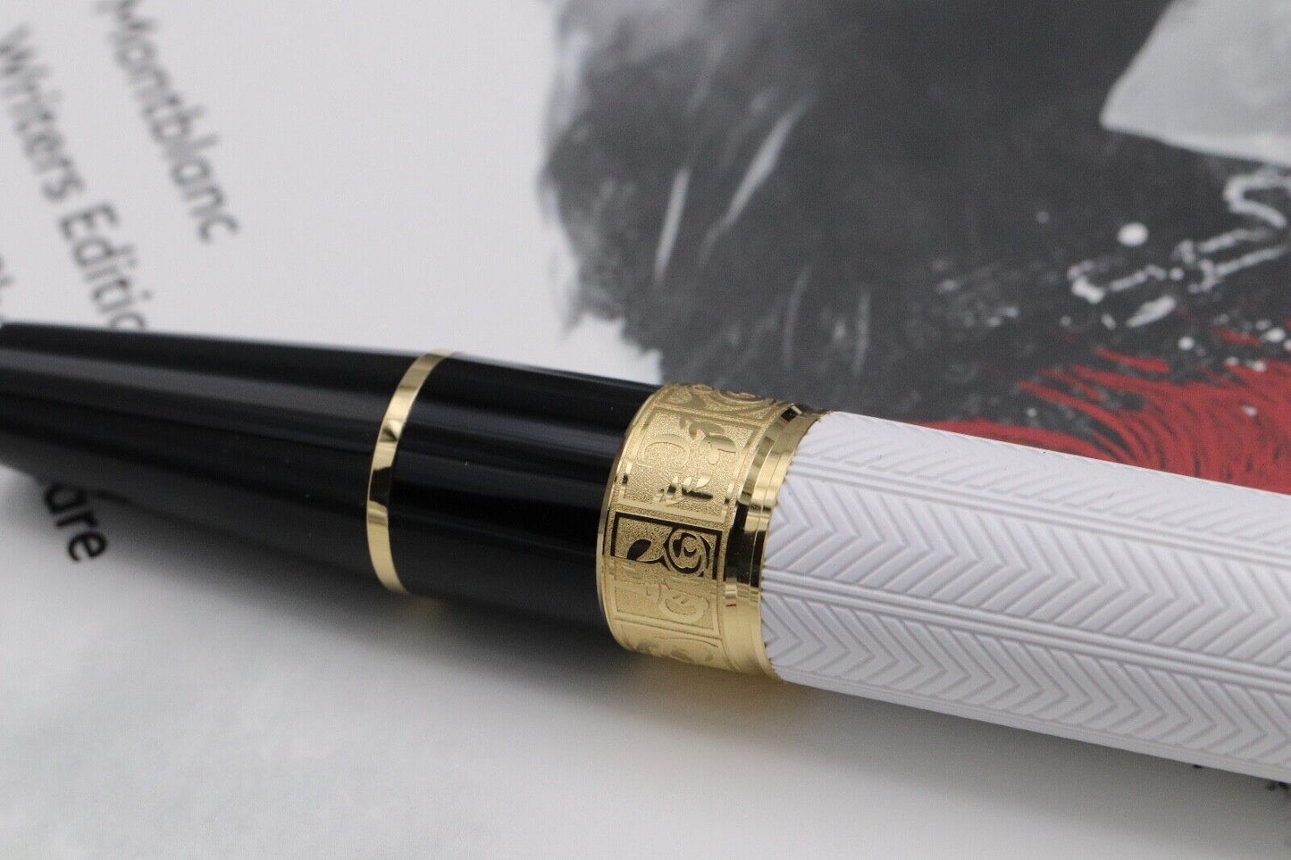 Montblanc Writers Edition William Shakespeare Fountain Pen - UNUSED - Broad Nib image 3